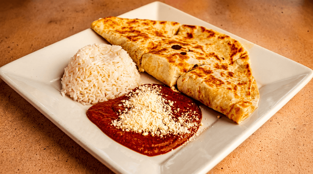 Quesadillas De Fajita / Meat Quesadillas.