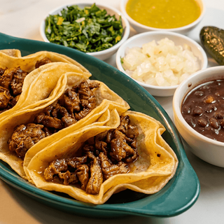 3 Tacos De Fajita O Pollo / 3 Beef or Chicken Tacos